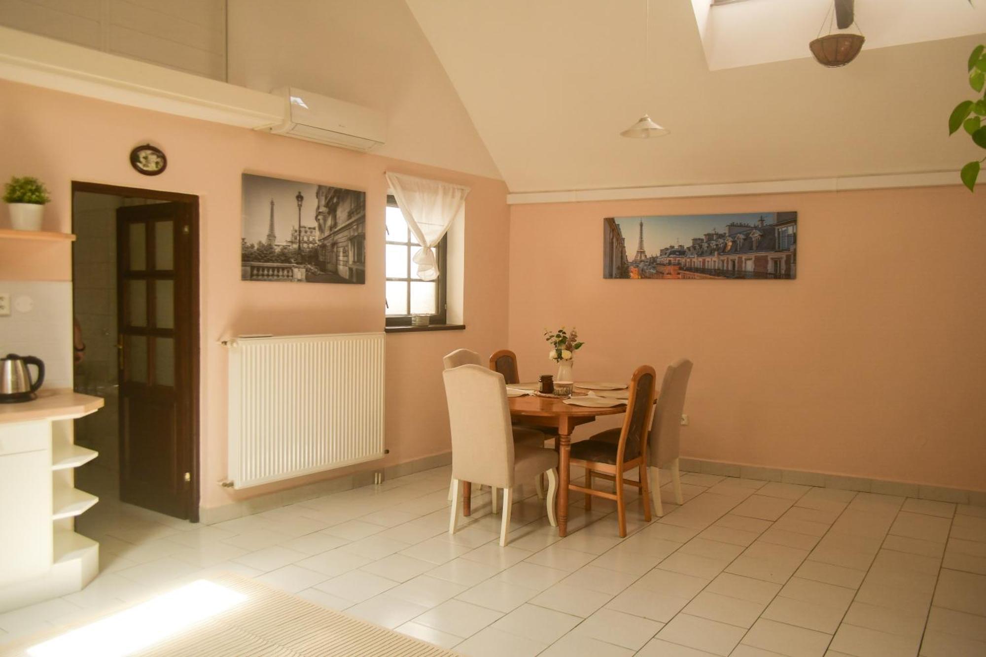 Apartman U Zamku Jindrichuv Hradec Luaran gambar